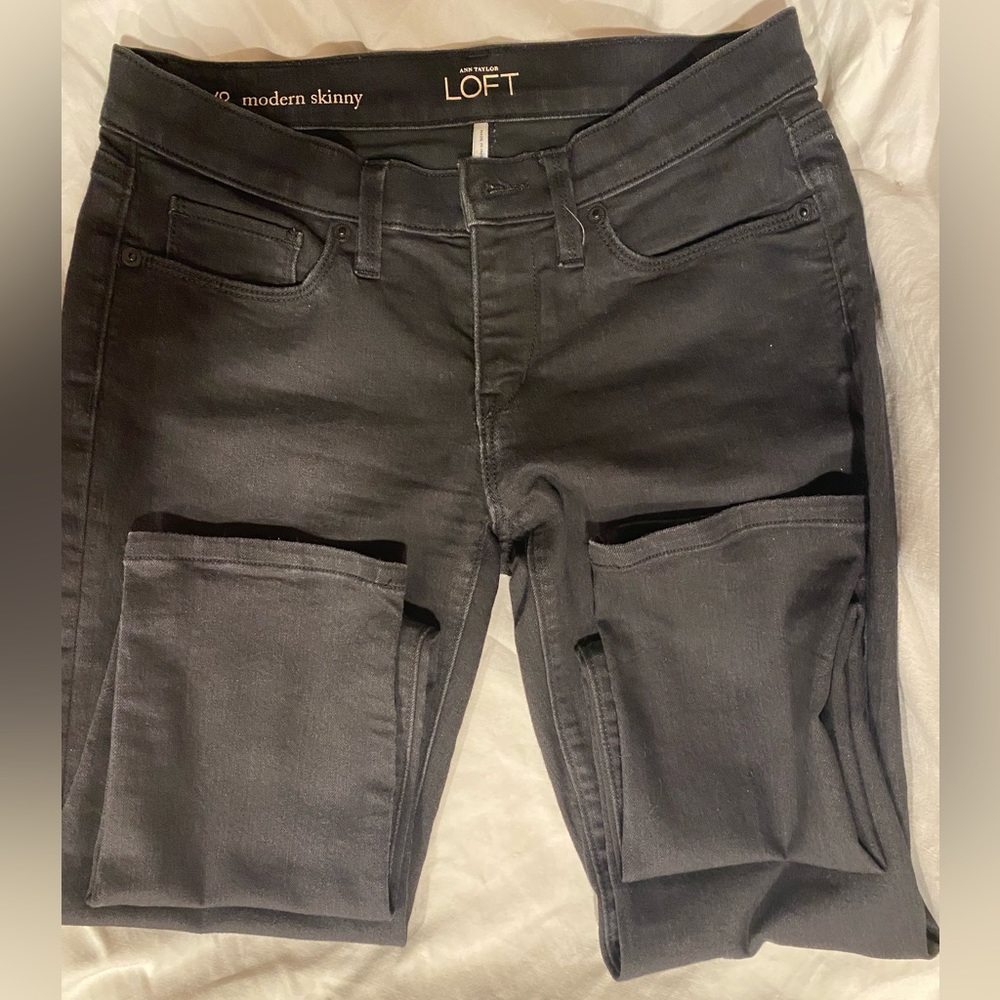 Ann Taylor Blue Jeans Loft modern skinny in BLACK Size 26/2